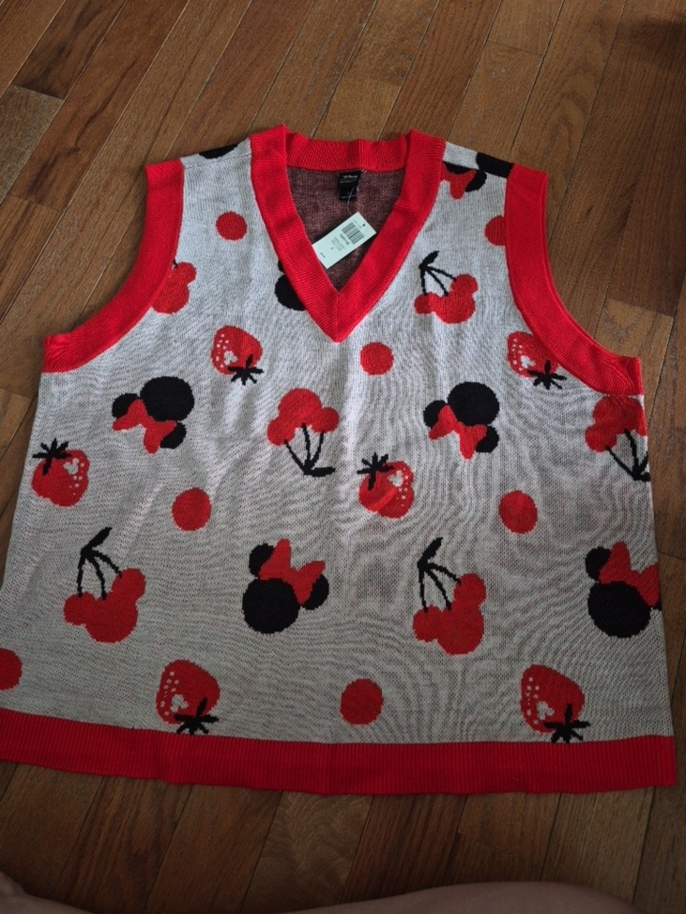 Disney Mickey Red & Cream Cherry Knit Vest - Womens 3x